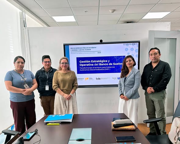 Reunión con Banco de Desarrollo